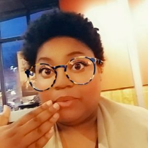 Meet your Posher, Aisha